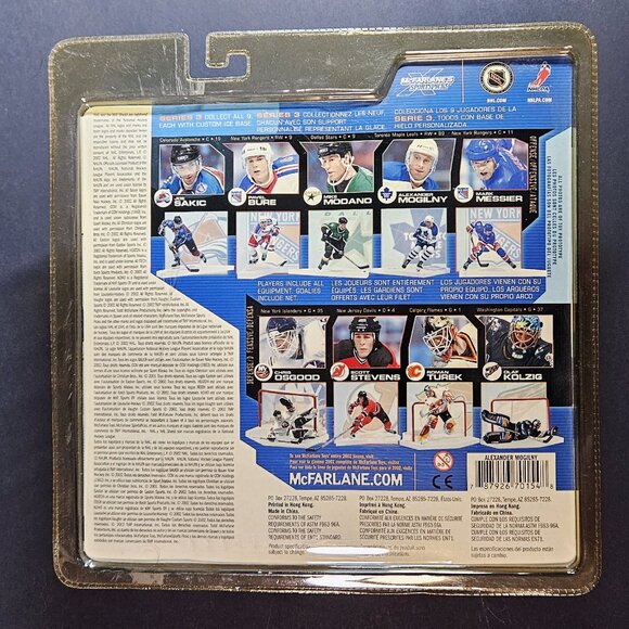 NHL: Alexander Mogilny - Picture 2 of 2